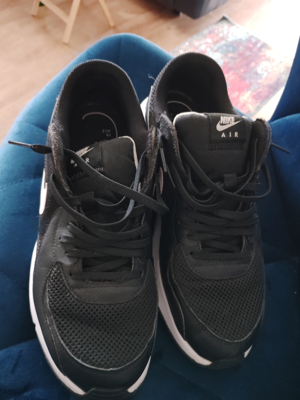 Nike Black Men’s Air Running Sneakers with White Sole